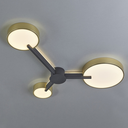 Потолочный светильник Escada 10209/3 LED*68W Gold/Black фото 3