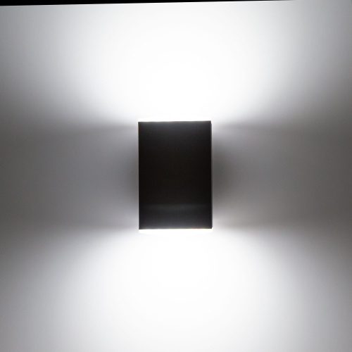 Citilux GARDA CLU0002 LED Уличный настенный светильник Графит фото 7 Citilux GARDA CLU0002 LED Уличный настенный светильник Графит фото 7