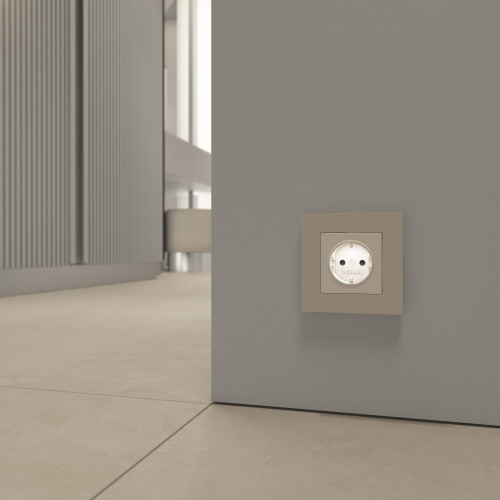 Розетка с подсветкой W (айвори матовый) W1171462 фото 9