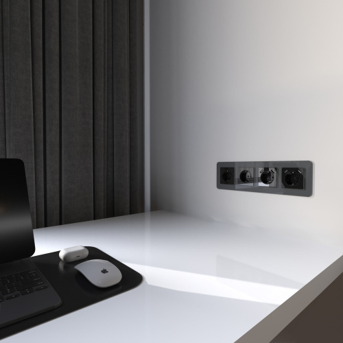 Накладка для розетки USB (черный акрил) W1179548 фото 2 Накладка для розетки USB (черный акрил) W1179548 фото 2